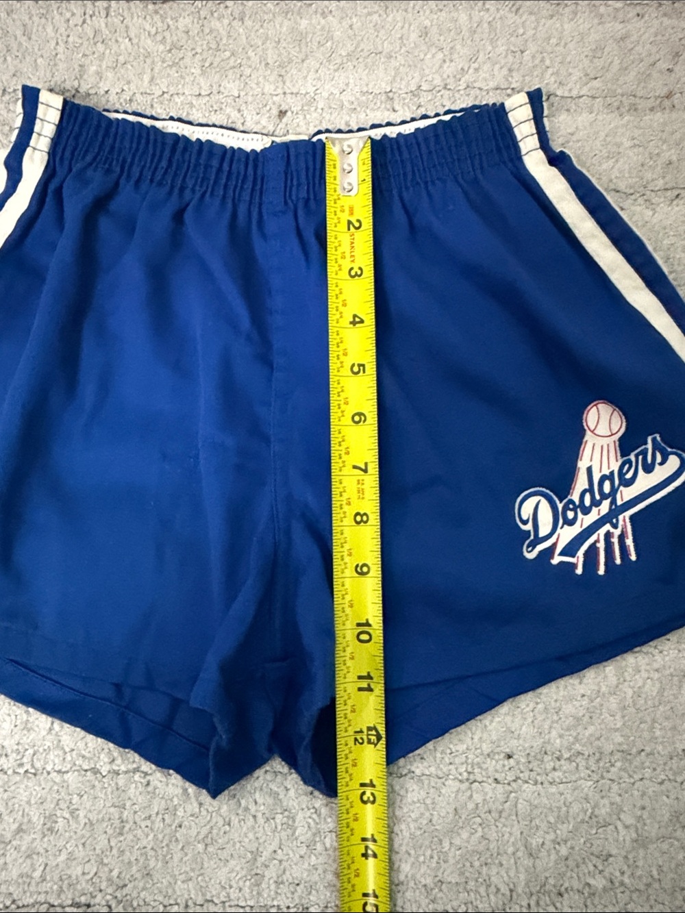 VTG 70’s Los Angeles Dodgers Champion Shorts - Medium (32-34) - Picture 6 of 7